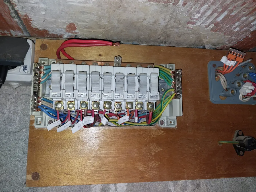 Flash Elec 53 Installation Borne De Recharge En Mayenne Renovation Tableau Electrique Av Apres 2
